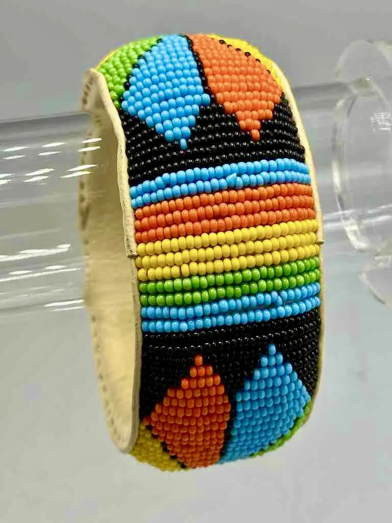 Flower Design Wide Beaded Leather Bracelet - Mali