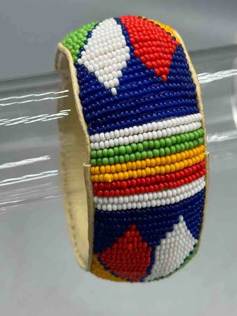 Flower Design Wide Beaded Leather Bracelet - Mali
