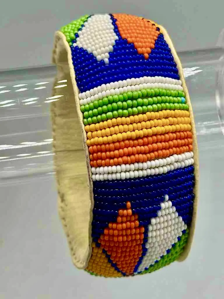 Flower Design Wide Beaded Leather Bracelet - Mali