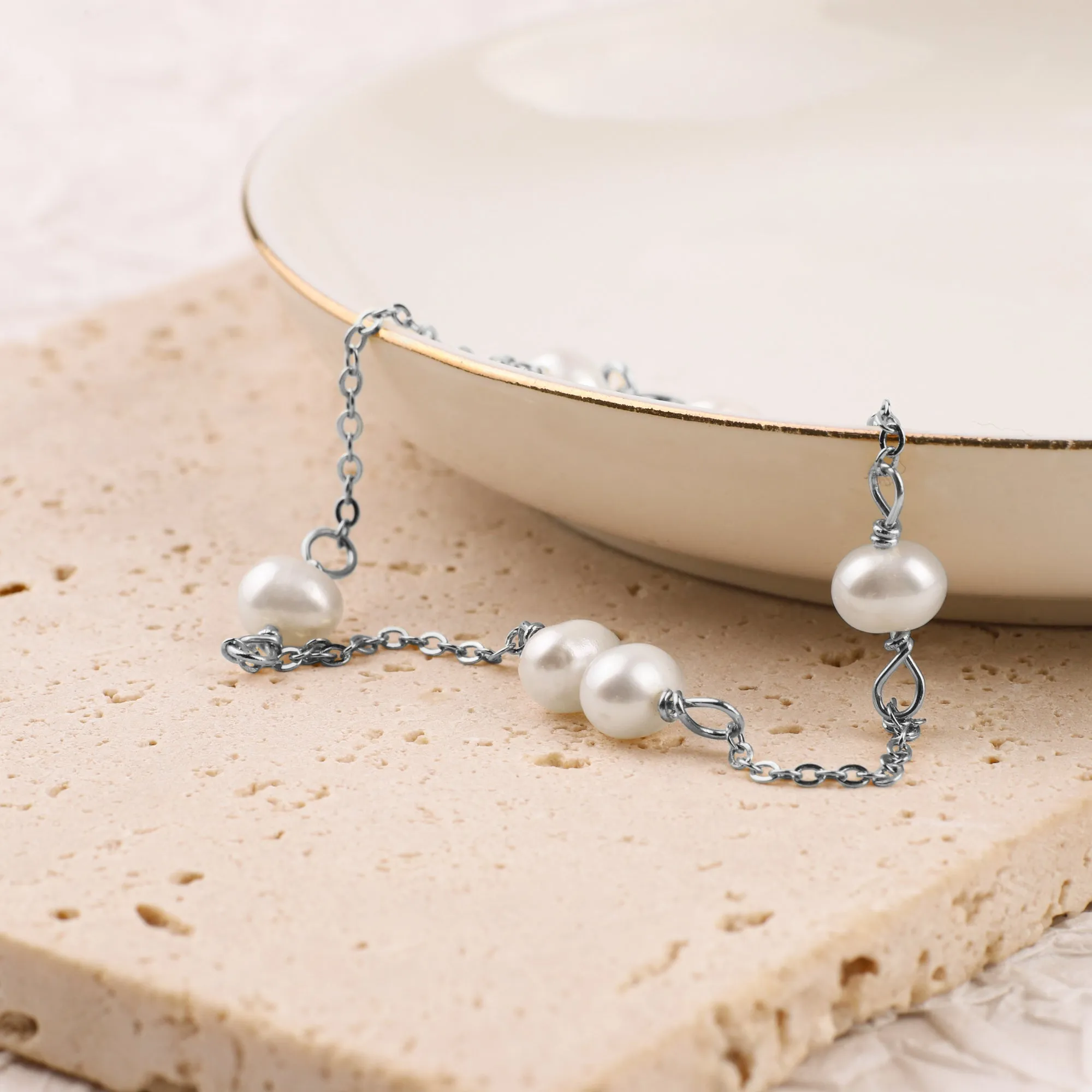 Six Pearl Bracelet
