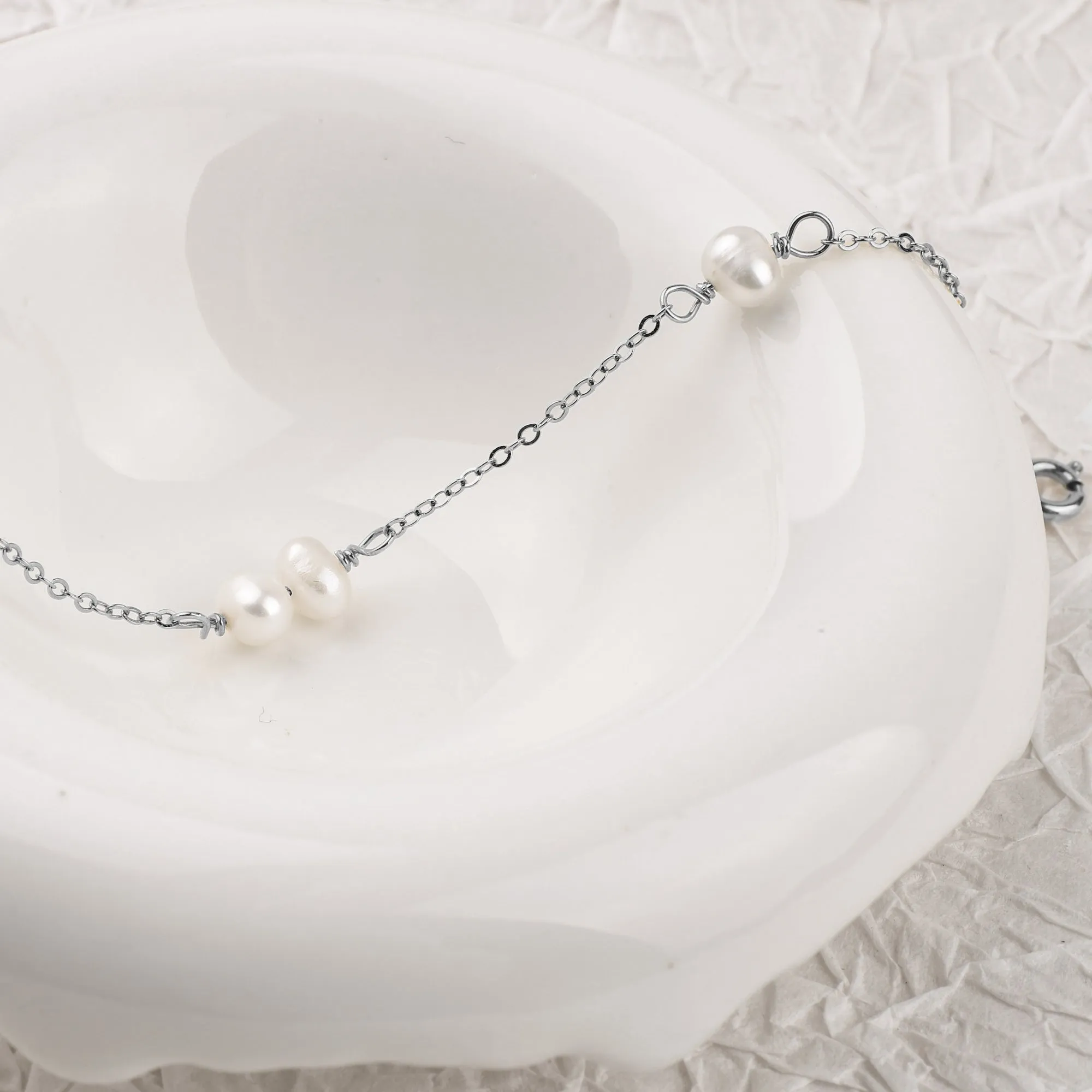 Six Pearl Bracelet