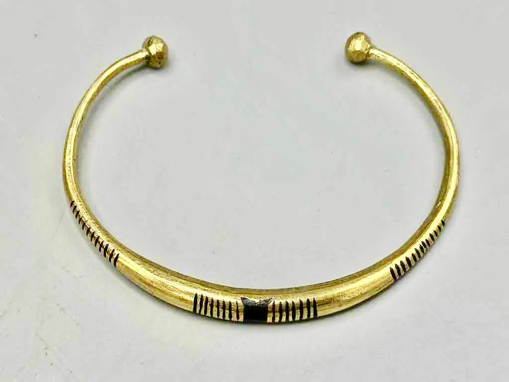 Tuareg Single Star Multiple Stripe Inlay Brass Bracelet