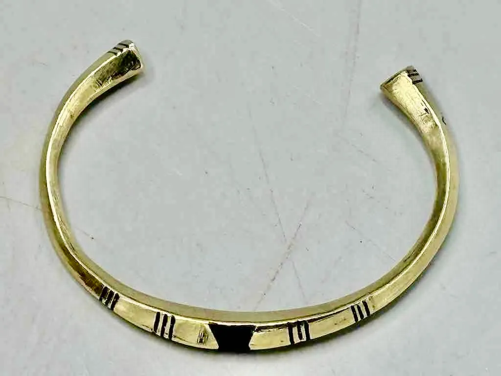 Tuareg Single Star Multiple Stripe Inlay Squared Brass Bracelet